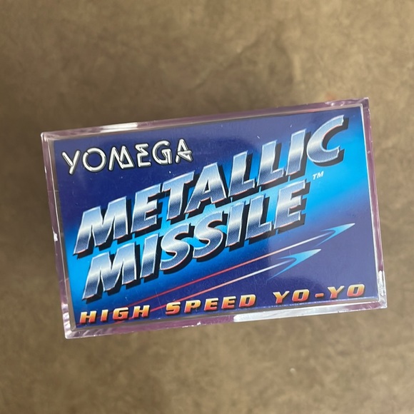 Yemega metallic missile unopened - Picture 2 of 2